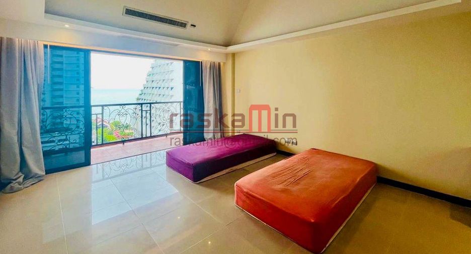 For sale 3 bedrooms condo in Bang Lamung, Chonburi