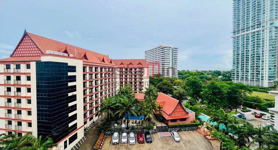 For sale 3 bedrooms condo in Bang Lamung, Chonburi