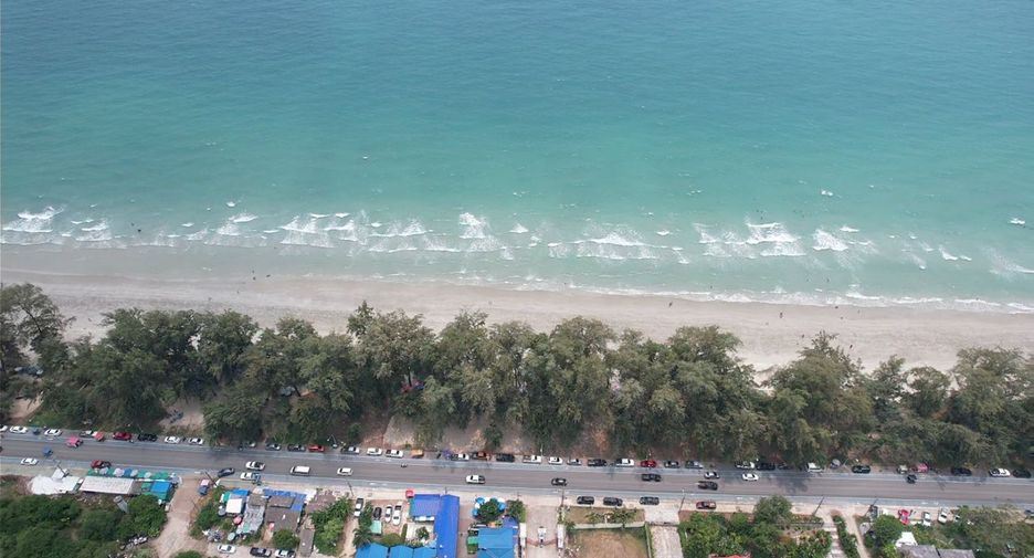 Casa adosada en venta de 4 habitaciones en Mueang Rayong, Rayong