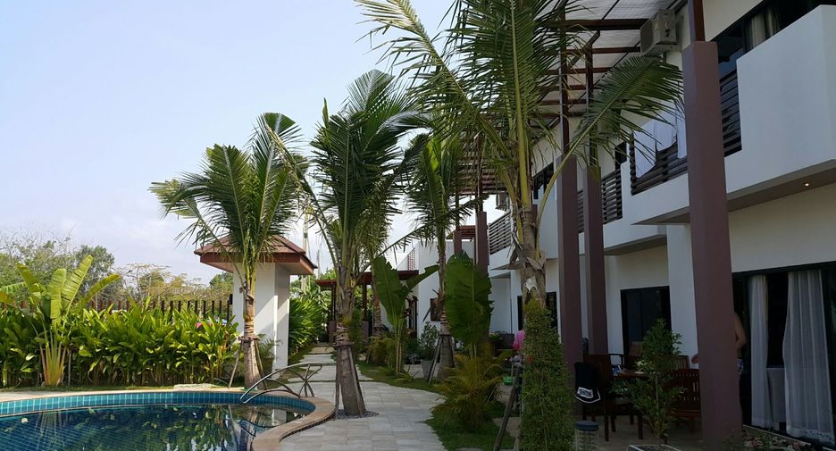 Casa adosada en venta de 4 habitaciones en Mueang Rayong, Rayong