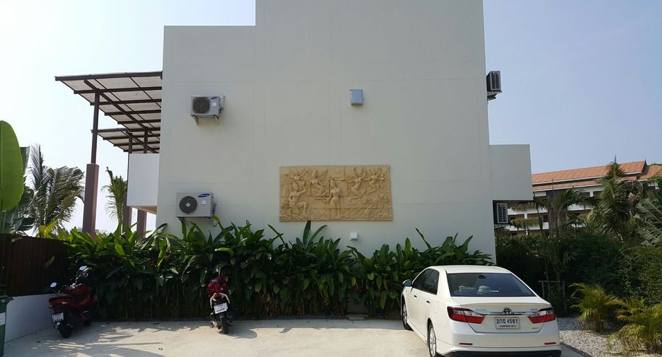 Casa adosada en venta de 4 habitaciones en Mueang Rayong, Rayong