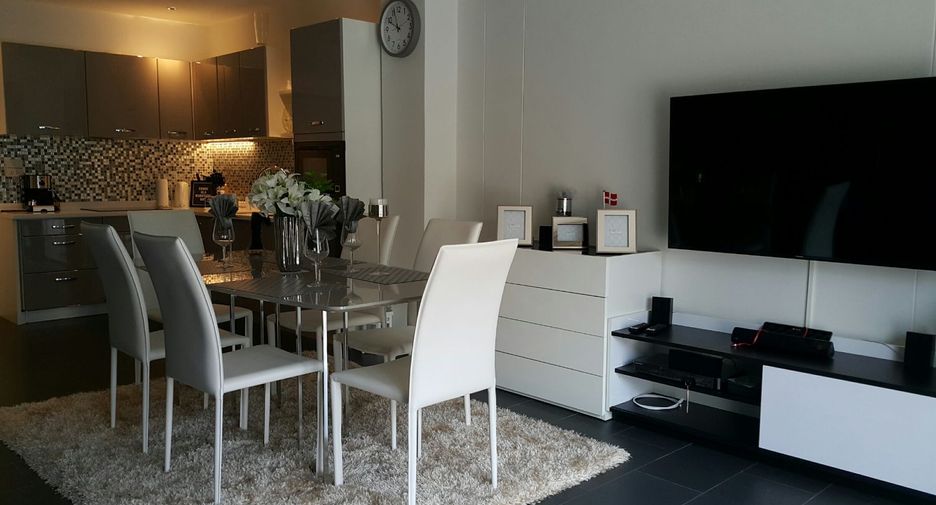 Casa adosada en venta de 4 habitaciones en Mueang Rayong, Rayong