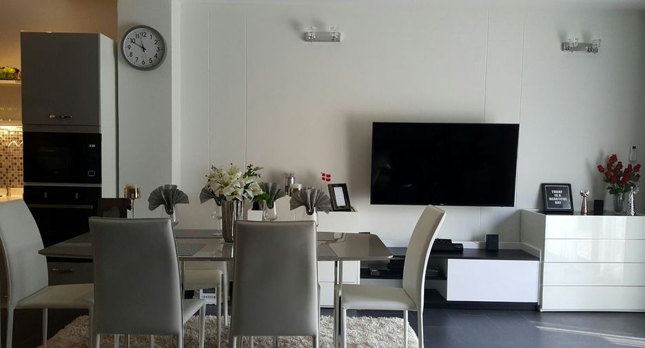 Casa adosada en venta de 4 habitaciones en Mueang Rayong, Rayong