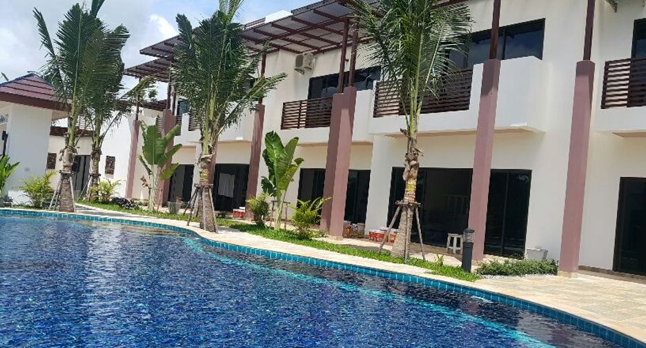 Casa adosada en venta de 4 habitaciones en Mueang Rayong, Rayong