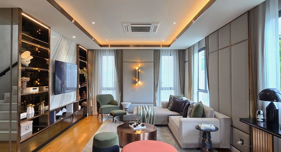 For sale 5 bedrooms house in Bang Phli, Samut Prakan
