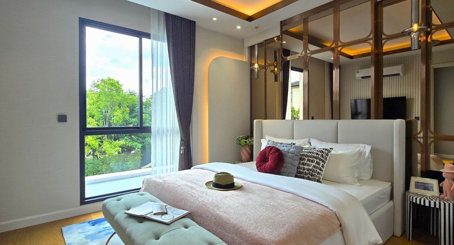 For sale 5 bedrooms house in Bang Phli, Samut Prakan
