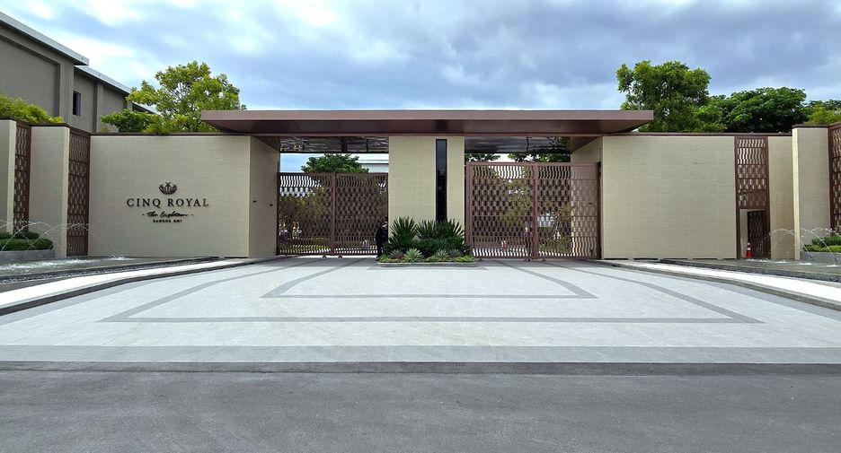 For sale 5 bedrooms house in Bang Phli, Samut Prakan