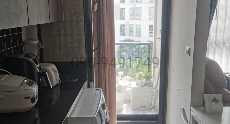 For sale 1 bed condo in Mueang Samut Prakan, Samut Prakan