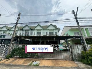 For sale 22 bedrooms townhouse in Khlong Luang, Pathum Thani