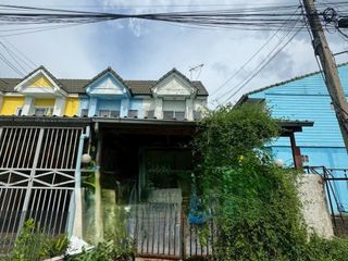 For sale 2 bedrooms townhouse in Khlong Luang, Pathum Thani