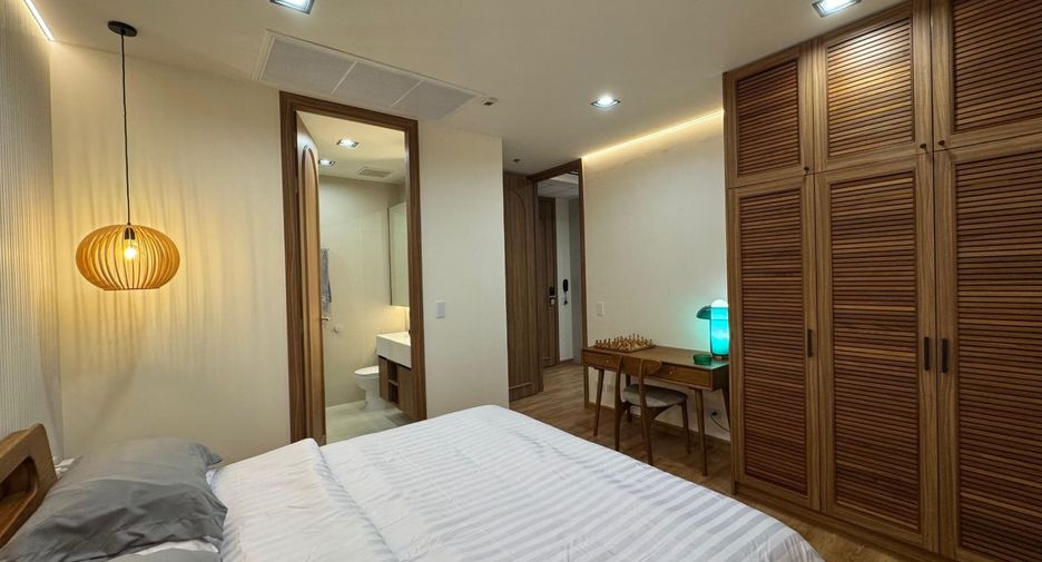 For rent and for sale 2 bedrooms condo in Yan Nawa, Bangkok