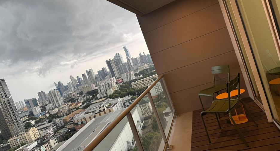 For rent and for sale 2 bedrooms condo in Yan Nawa, Bangkok