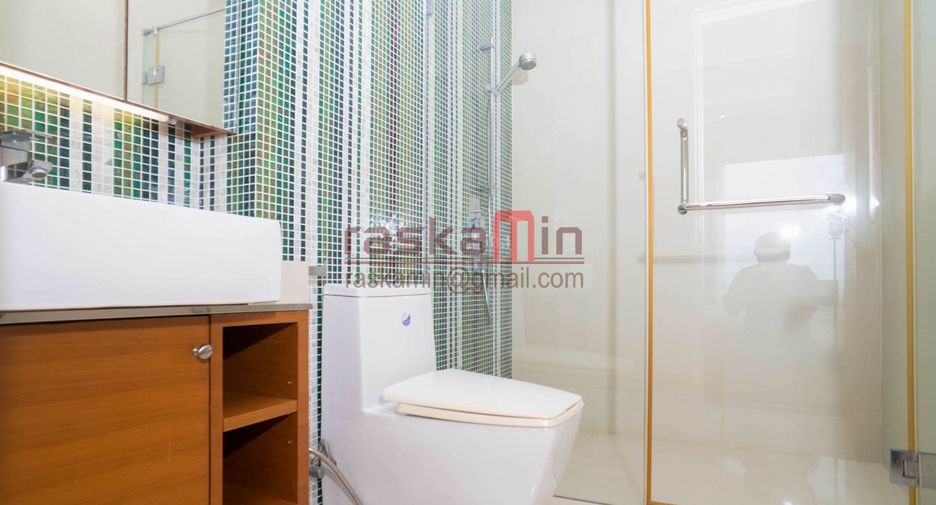 For rent 2 bedrooms condo in North Pattaya, Pattaya