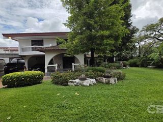 For sale 5 bedrooms house in Suan Luang, Bangkok
