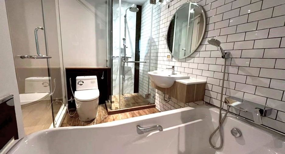 Wohnung zur Miete mit 2 Zimmer in Watthana, Bangkok