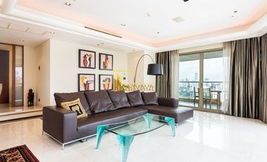 For sale 4 bedrooms condo in Khlong Toei, Bangkok
