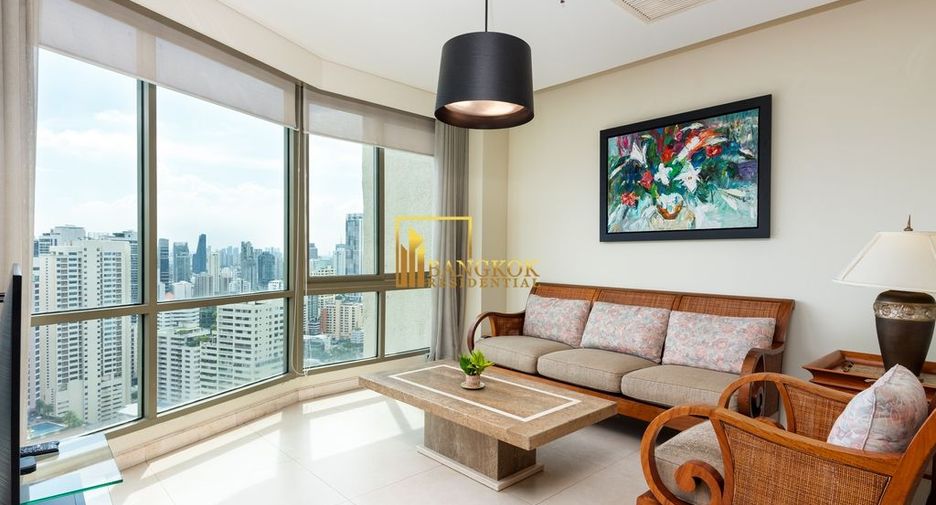 For sale 4 bedrooms condo in Khlong Toei, Bangkok