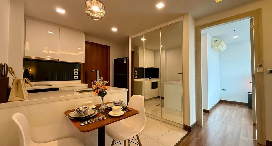 Condo en alquiler de 1 habitaciones en Bang Lamung, Chonburi
