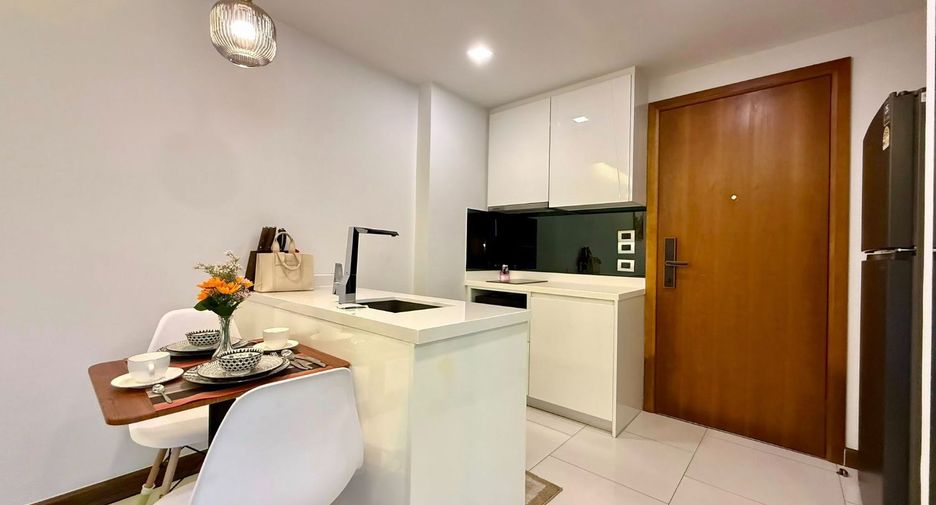 Condo en alquiler de 1 habitaciones en Bang Lamung, Chonburi