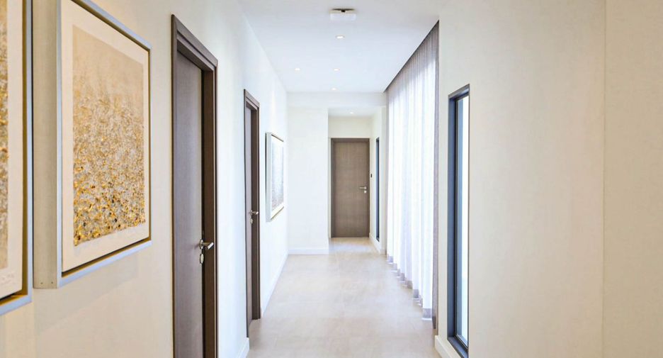 For sale 5 bedrooms villa in Bang Lamung, Chonburi