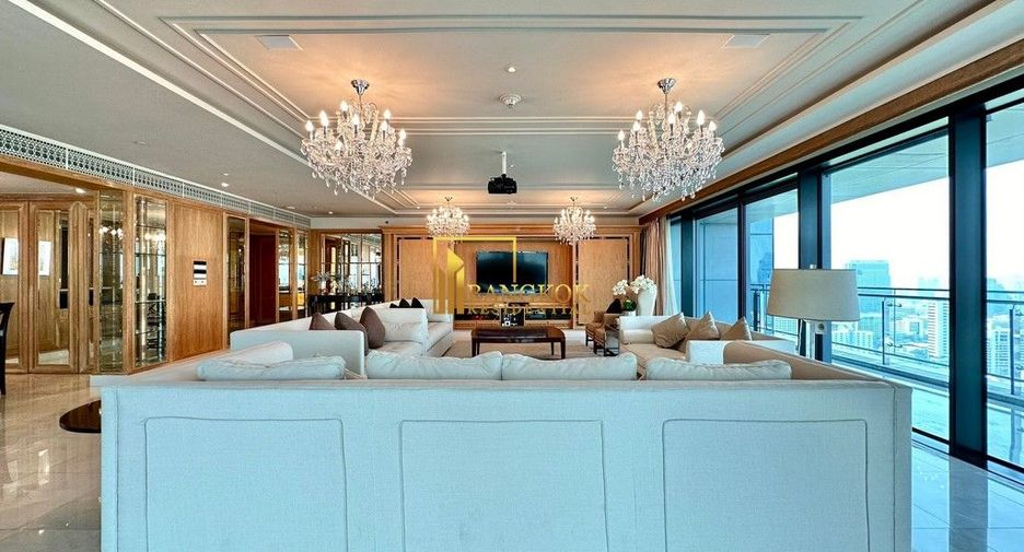 Condo en alquiler y en venta de 3 habitaciones en Pathum Wan, Bangkok