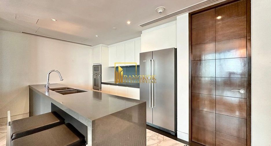 Condo en alquiler y en venta de 3 habitaciones en Pathum Wan, Bangkok