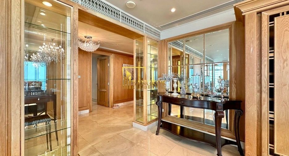 Condo en alquiler y en venta de 3 habitaciones en Pathum Wan, Bangkok