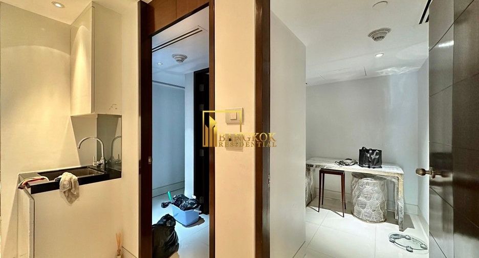 Condo en alquiler y en venta de 3 habitaciones en Pathum Wan, Bangkok