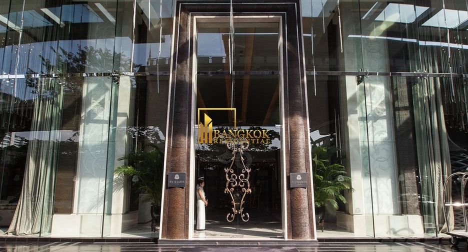 Condo en alquiler y en venta de 3 habitaciones en Pathum Wan, Bangkok