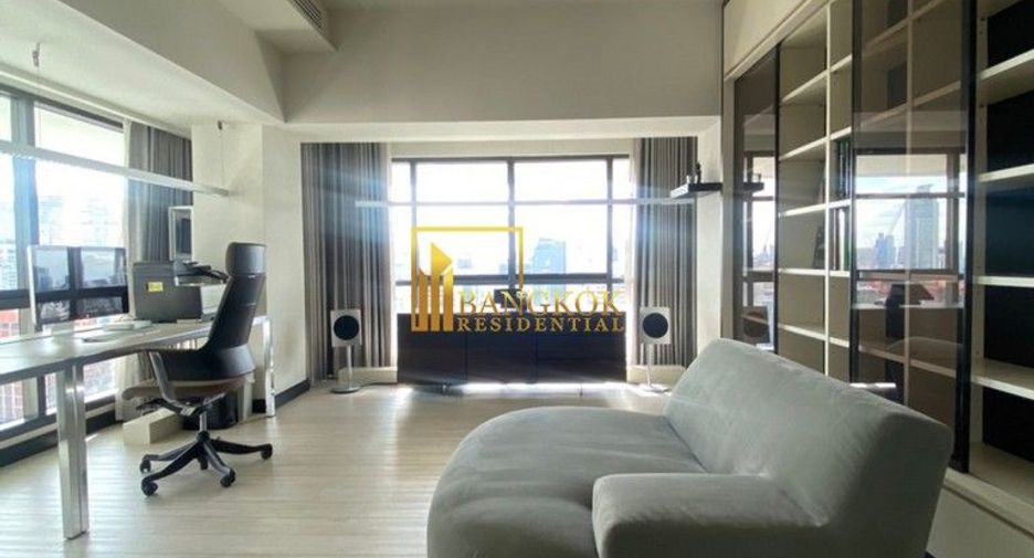For sale 2 bedrooms condo in Watthana, Bangkok