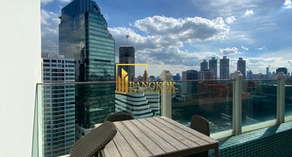 For sale 2 bedrooms condo in Watthana, Bangkok