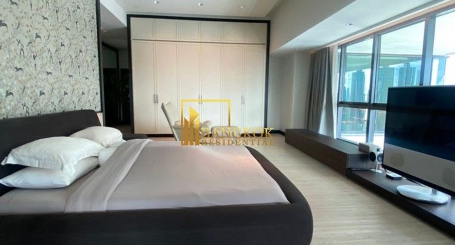 For sale 2 bedrooms condo in Watthana, Bangkok