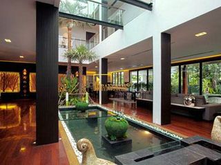 À louer et à vendre 4 chambres maison à Watthana, Bangkok
