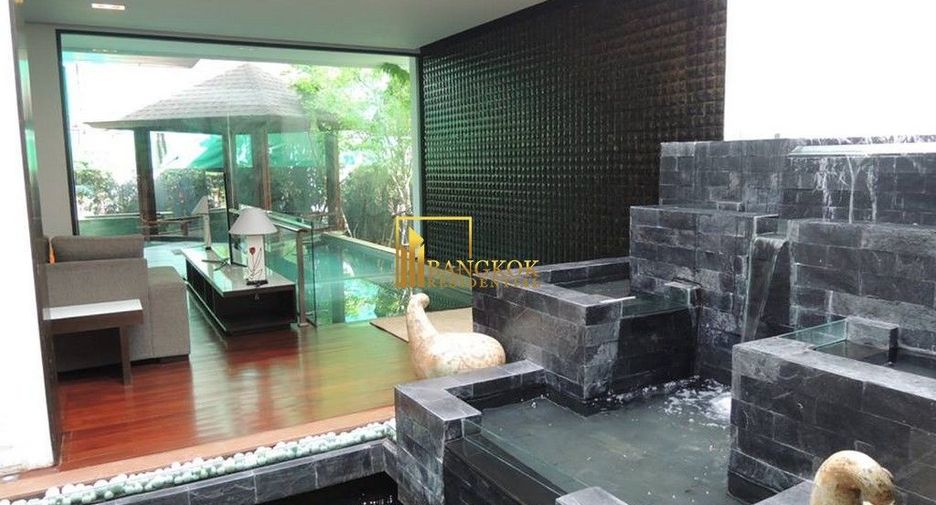 À louer et à vendre 4 chambres maison à Watthana, Bangkok