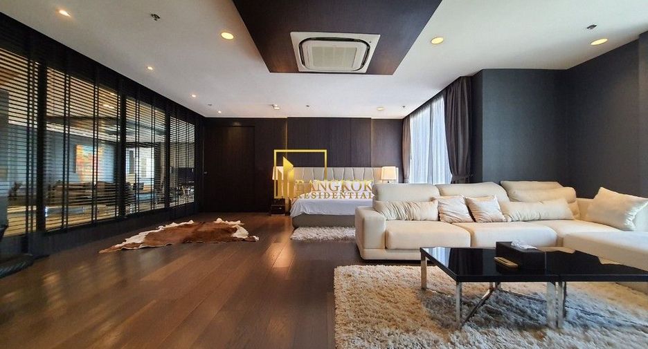 Condo en alquiler y en venta de 4 habitaciones en Watthana, Bangkok