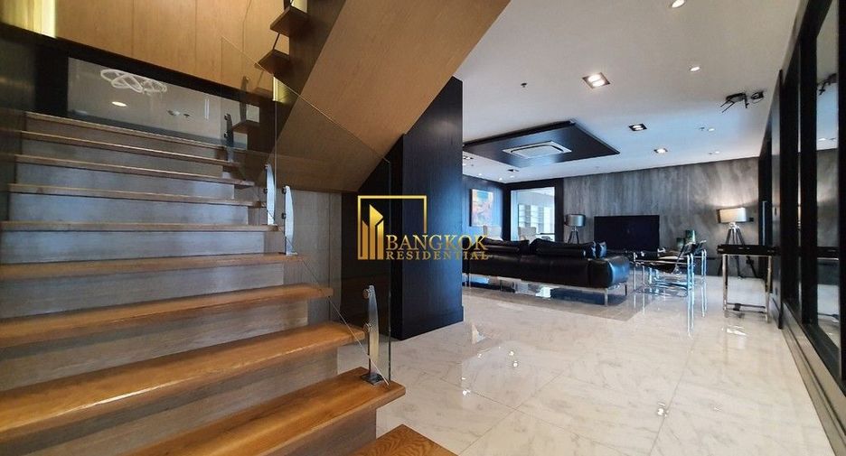 Condo en alquiler y en venta de 4 habitaciones en Watthana, Bangkok
