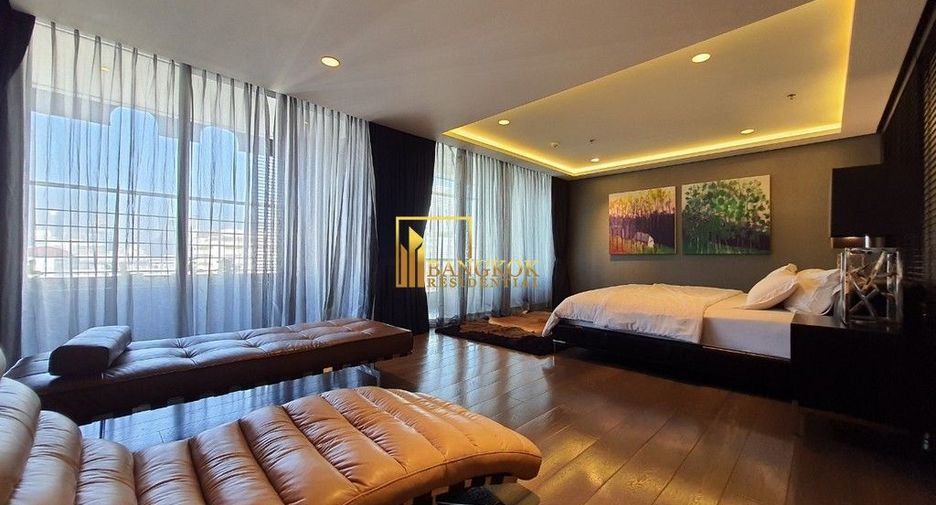 Condo en alquiler y en venta de 4 habitaciones en Watthana, Bangkok
