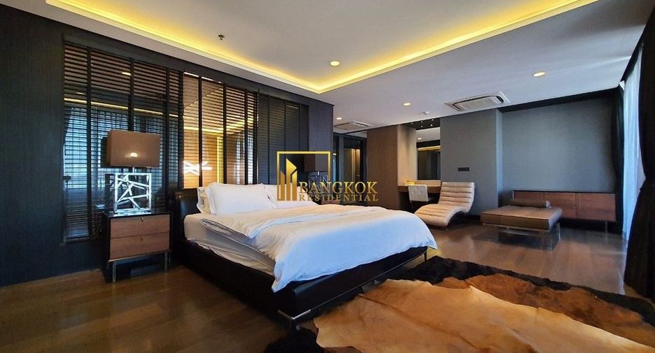 Condo en alquiler y en venta de 4 habitaciones en Watthana, Bangkok