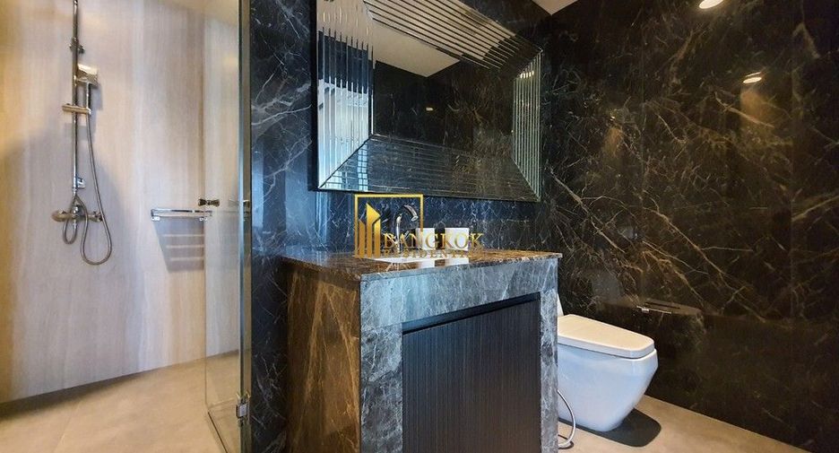 Condo en alquiler y en venta de 4 habitaciones en Watthana, Bangkok