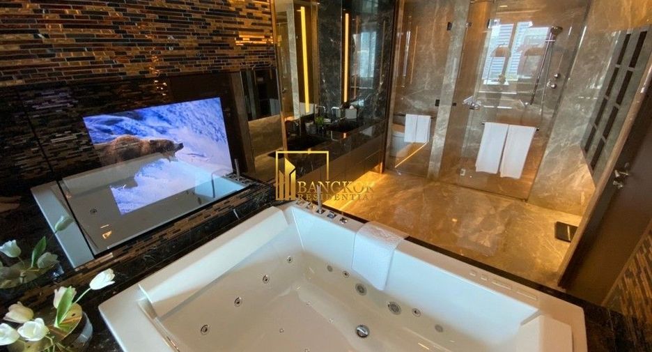 For rent and for sale 2 bedrooms condo in Pathum Wan, Bangkok