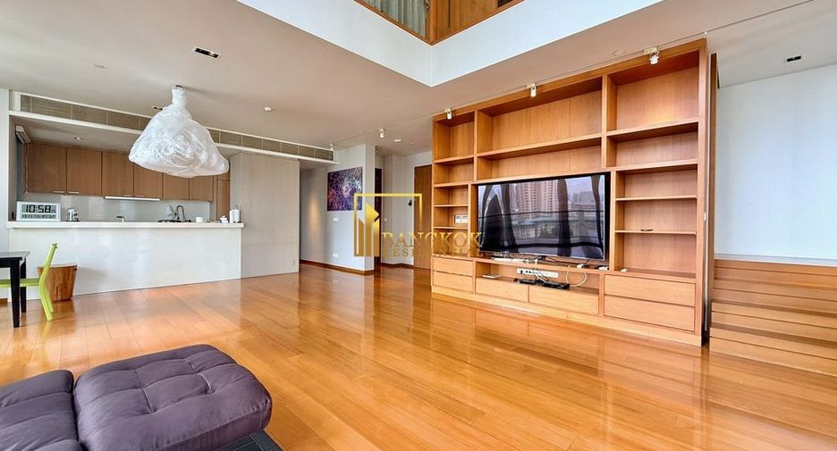 For rent 3 bedrooms condo in Sathon, Bangkok