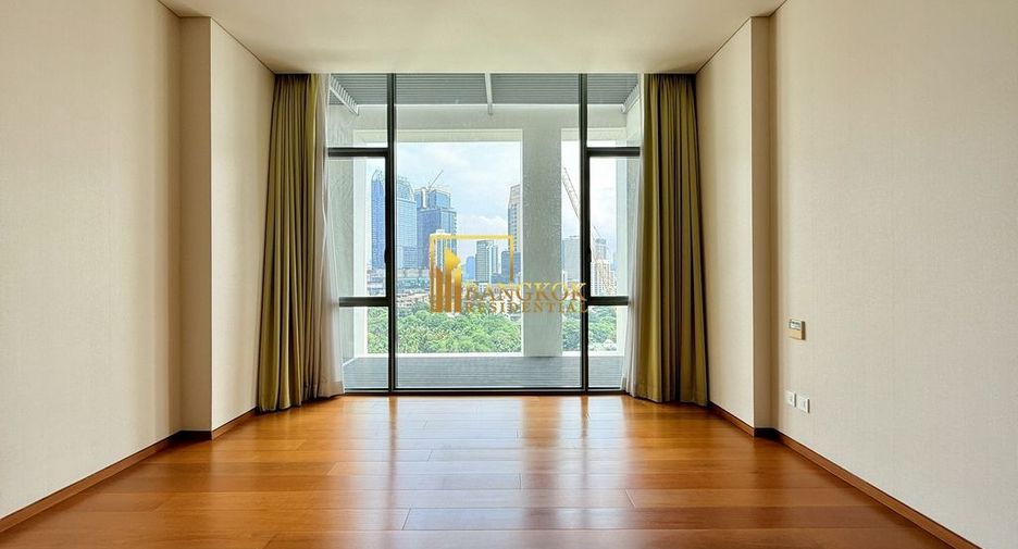 For rent 3 bedrooms condo in Sathon, Bangkok