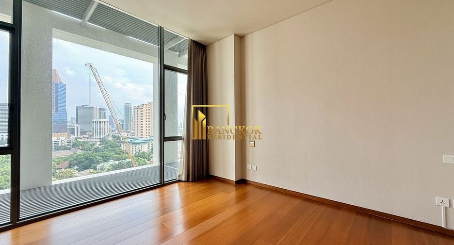 For rent 3 bedrooms condo in Sathon, Bangkok