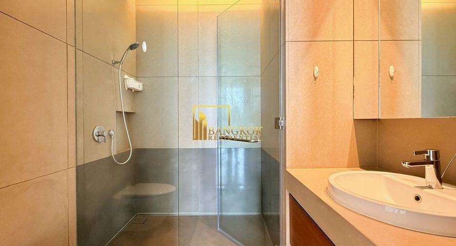 For rent 3 bedrooms condo in Sathon, Bangkok