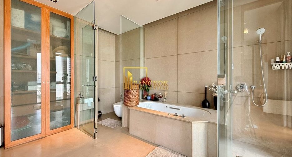 For rent 3 bedrooms condo in Sathon, Bangkok