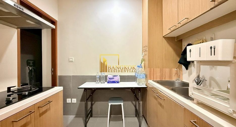 For rent 3 bedrooms condo in Sathon, Bangkok