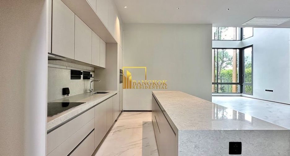 Haus zur Miete und zum Kauf mit 4 Zimmer in Suan Luang, Bangkok