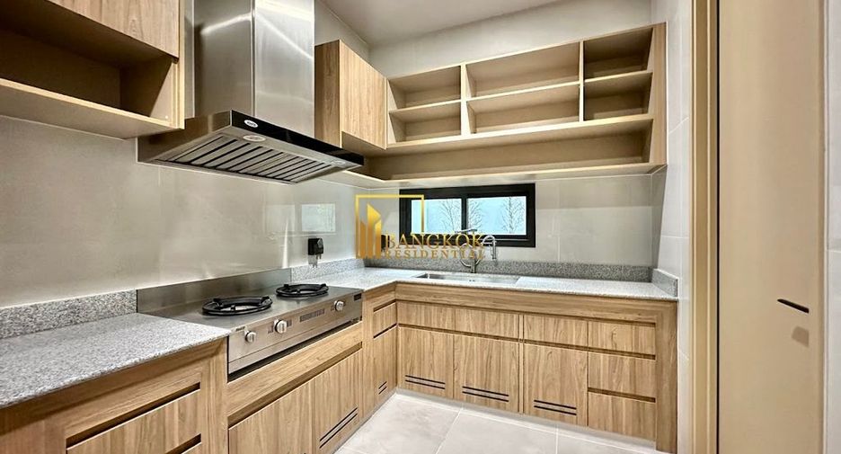Haus zur Miete und zum Kauf mit 4 Zimmer in Suan Luang, Bangkok
