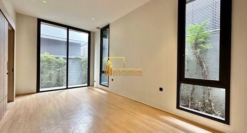 Haus zur Miete und zum Kauf mit 4 Zimmer in Suan Luang, Bangkok