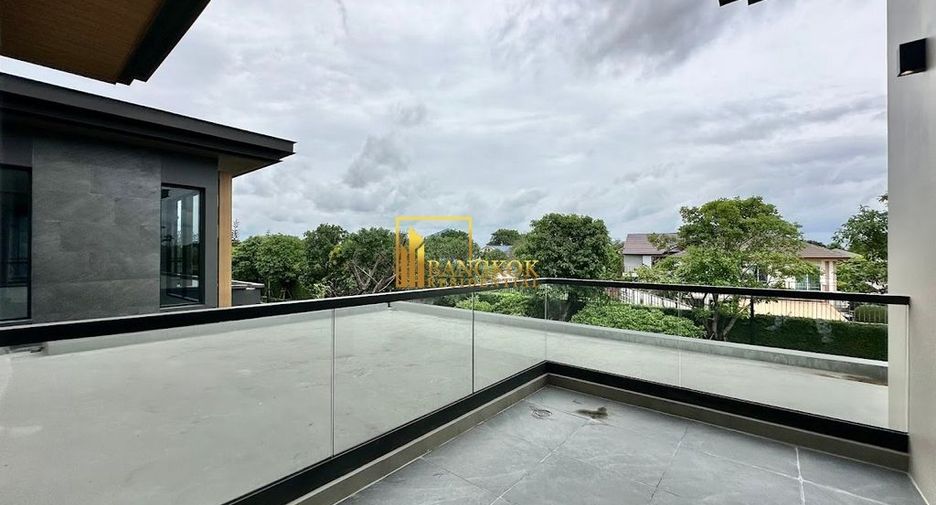 Haus zur Miete und zum Kauf mit 4 Zimmer in Suan Luang, Bangkok